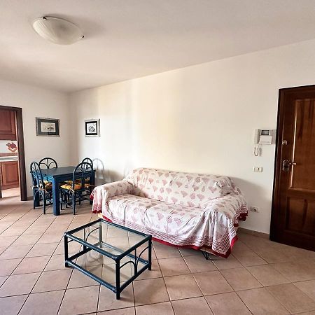 Murphy Holiday Homes - Residenza Aldo Moro 03 La Maddalena  Bagian luar foto